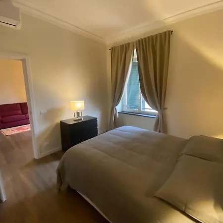 Colombo Brown House Genova