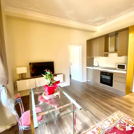 Colombo Brown House Apartamento *